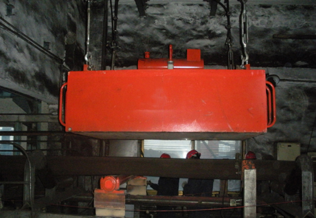 懸掛式電磁除鐵器