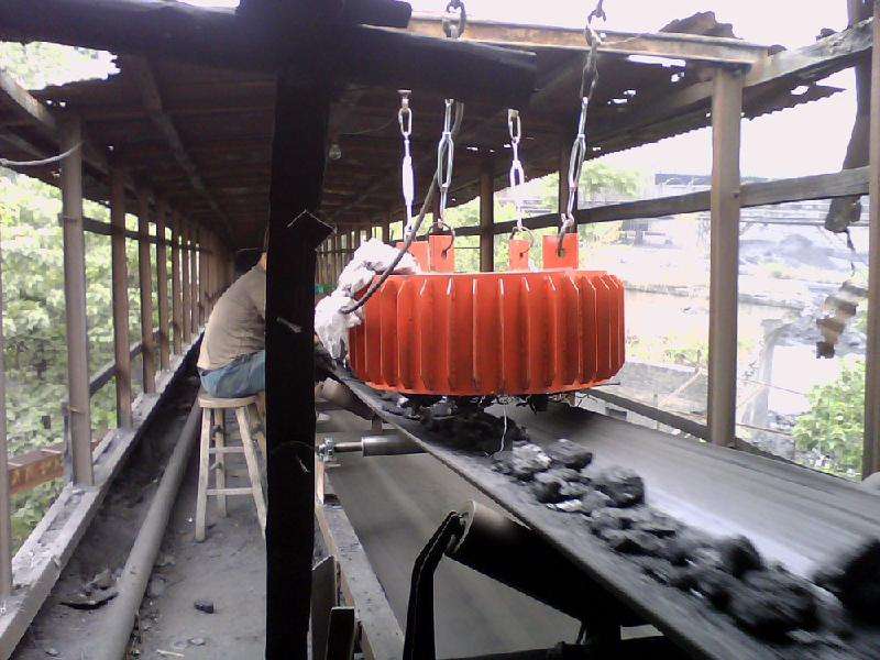 懸掛式電磁除鐵器